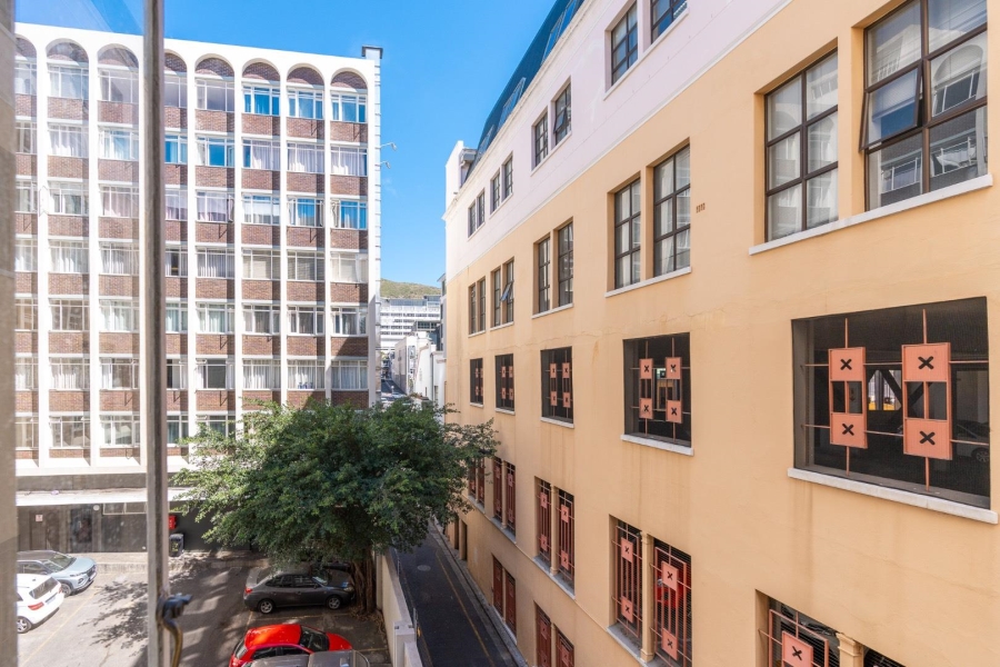 1 Bedroom Property for Sale in Cape Town City Centre Western Cape